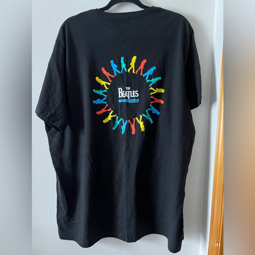 The Beatles, Abbey Road- Old Navy Graphic T-shirt